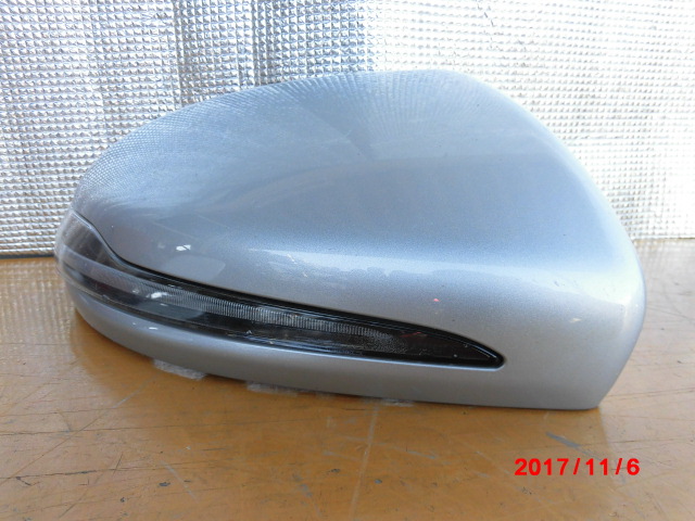ベンツ　Ｗ２０５　Ｗ２１３　ドアミラーカバー　右　シルバー　A0998108000 9775　S460AP