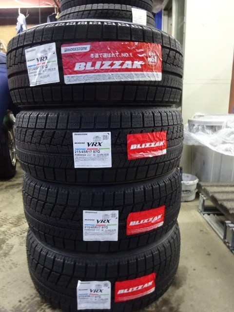 215/45R17 87Q ブリヂストン BLIZZAK VRX 新品スタッドレス 4本 