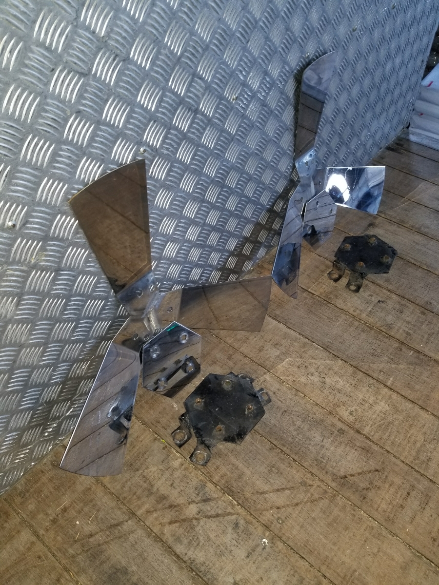 ステンレス★ホイールスピンナー22.5用_2