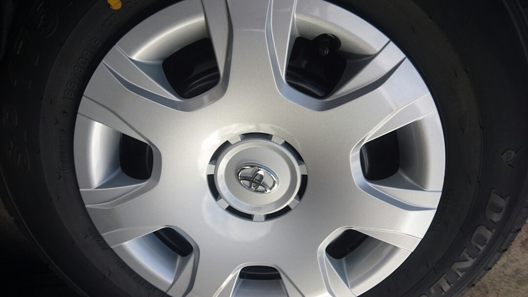 ハイエース純正15インチホイールセット新車外し ハイエース 純正タイヤ 