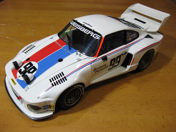 1⁄18 ポルシェ エグゾト ツインターボ Porsche EXOTO 0 1 2 MOMO IMSA