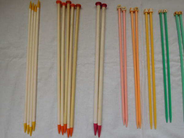 昭和レトロ◇編み針まとめて 竹針 プラスチック針 2本針 4本針いろいろ 手芸 ハンドメイド 編物 ニット 毛糸 現状渡し_2