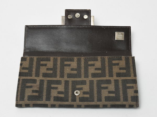 FENDI フェンディ 二つ折り財布 ズッカ柄 キャンバス レザー ブラウン 
