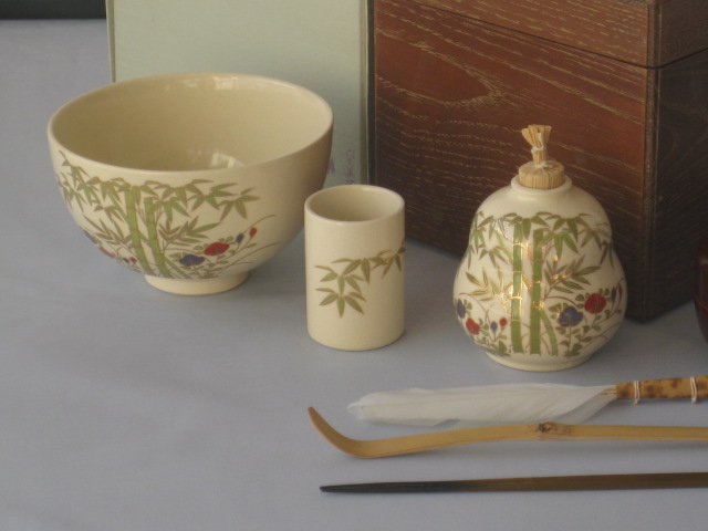 漆器【女桑 利休茶箱揃い】 茶箱11点セット 化粧箱入り 笹蒔絵3点