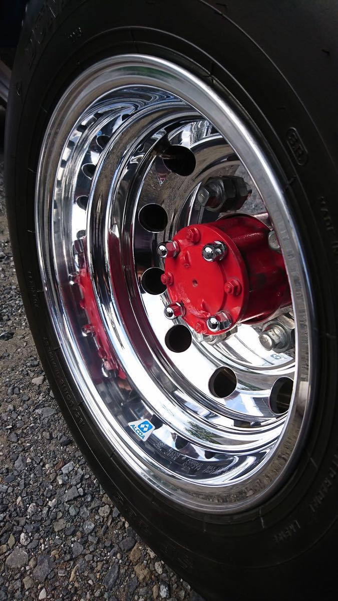 アルミホイール アルミ磨き 鏡面 大 大好評 アルミシコール 市販品 他の自作品と比べて作業性と光り方の違いを実感して下さい ホイール 売買されたオークション情報 Yahooの商品情報をアーカイブ公開 オークファン Aucfan Com