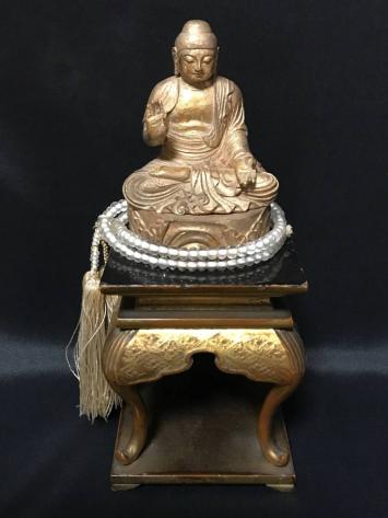 仏教美術 木彫り 仏像 台座付 四脚台付 数珠付 全付属