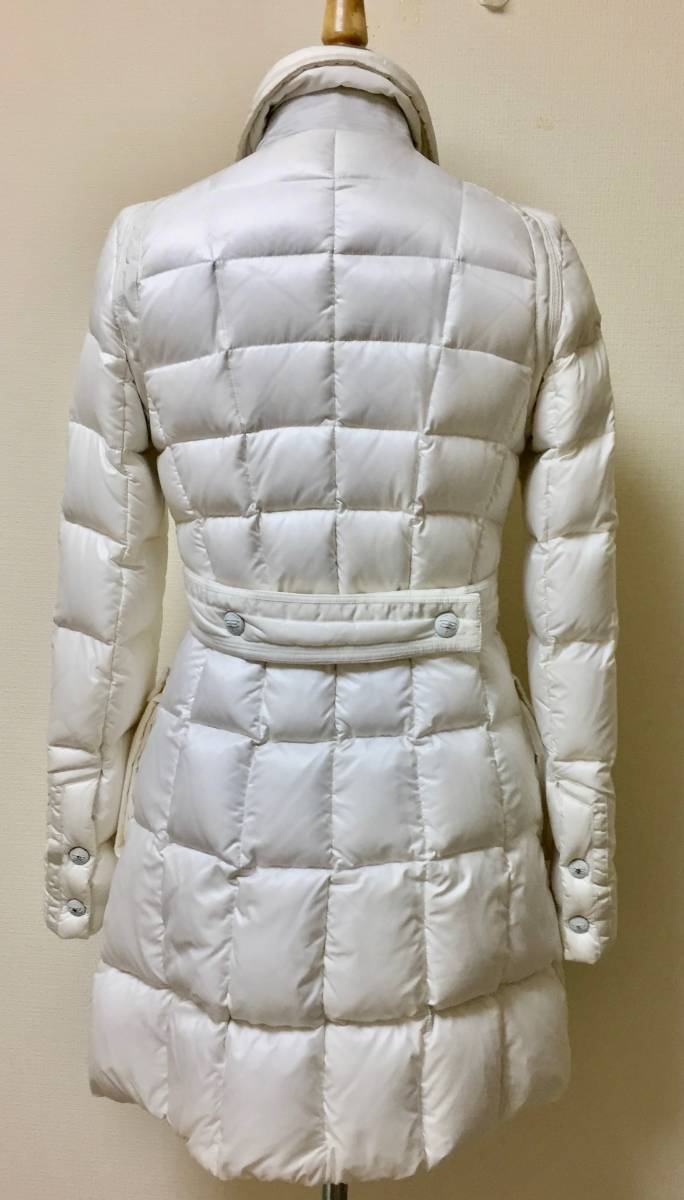 送料税無エマルノシェルビーノ　真っ白ホワイトダウン　ホワイトクルスマスに