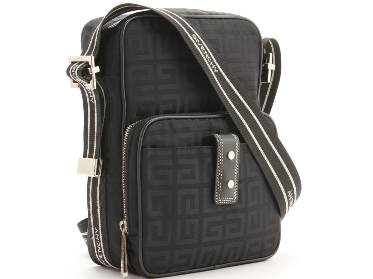 美品 ジバンシー 1円 メンズ ショルダーバッグ 極美品》1円 ブラック BQ105