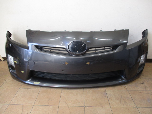 中古品☆ZVW30 プリウス 前期 純正フロントバンパー 52119-47080 ガンM インナー付き☆売り切り☆