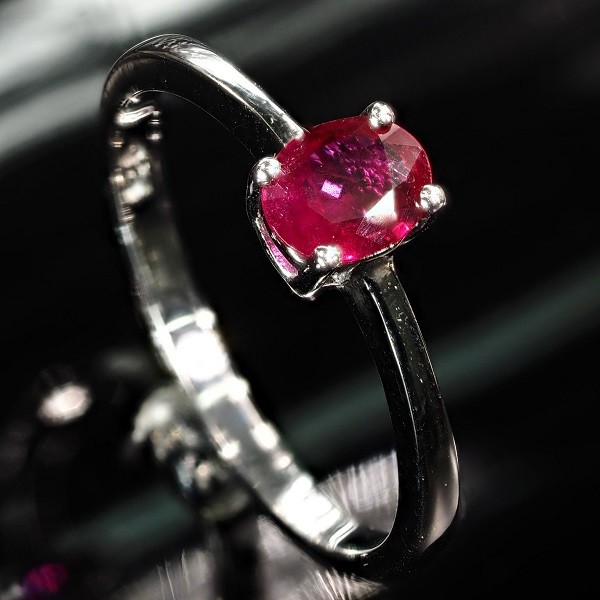 『在庫限り』 天然 ルビー リング [0.5ct][刻印有] [安心の返金対応可] サイズ9号 101(0)