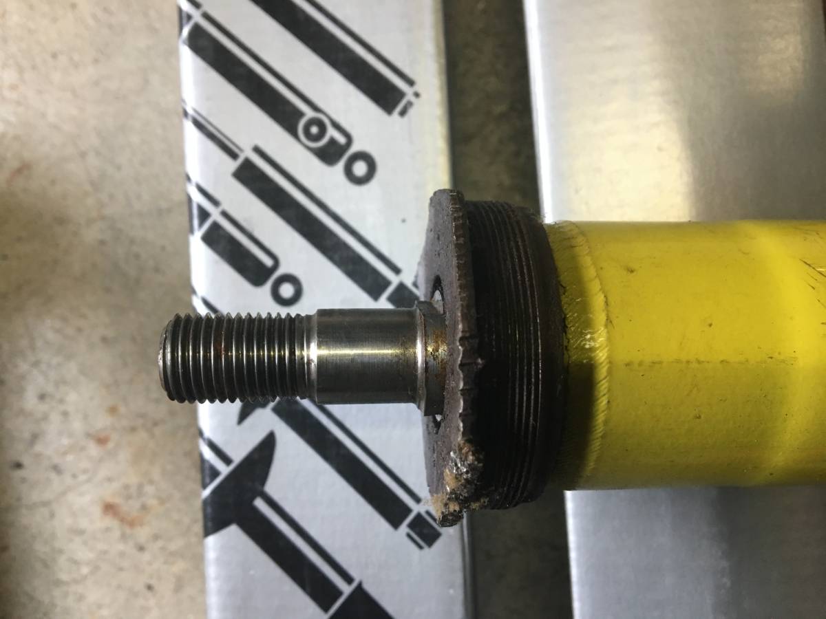 TRD AE86 フロント用 AE92 ショートショック 1本 中古品 5段調整 48511 