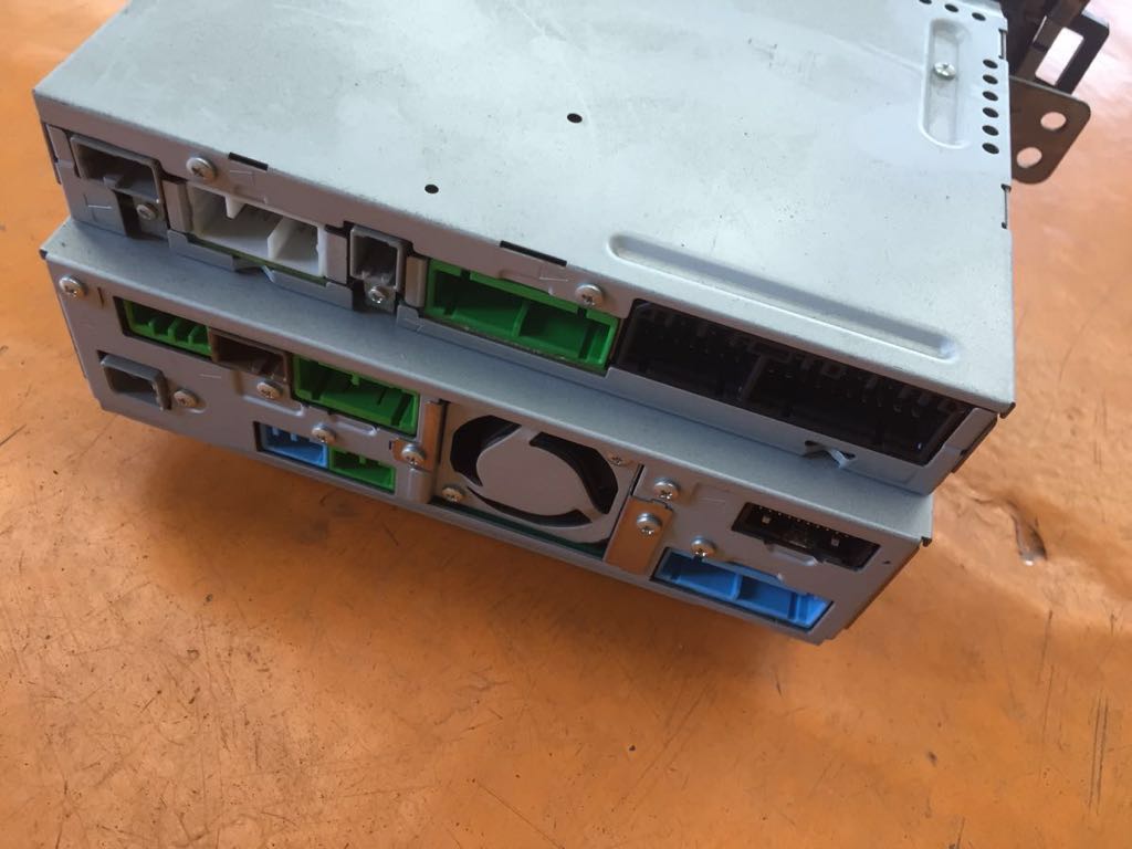 オデッセイ ホンダ純正 オデッセイRB1、RB2 HDDナビユニット インター