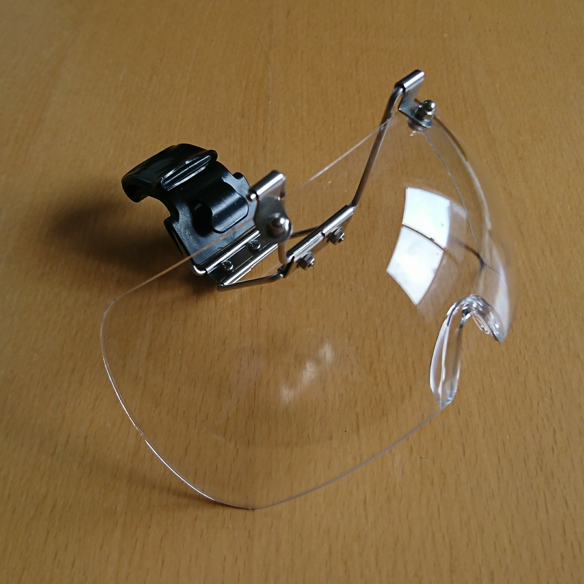 送料無料 即決 追跡１～２日発送 中古 透明レンズ 帽子取付用防塵メガネ No.1400-C TOYO ※ 保護メガネ ヘルメット取り付け 建築現場 加工 _1