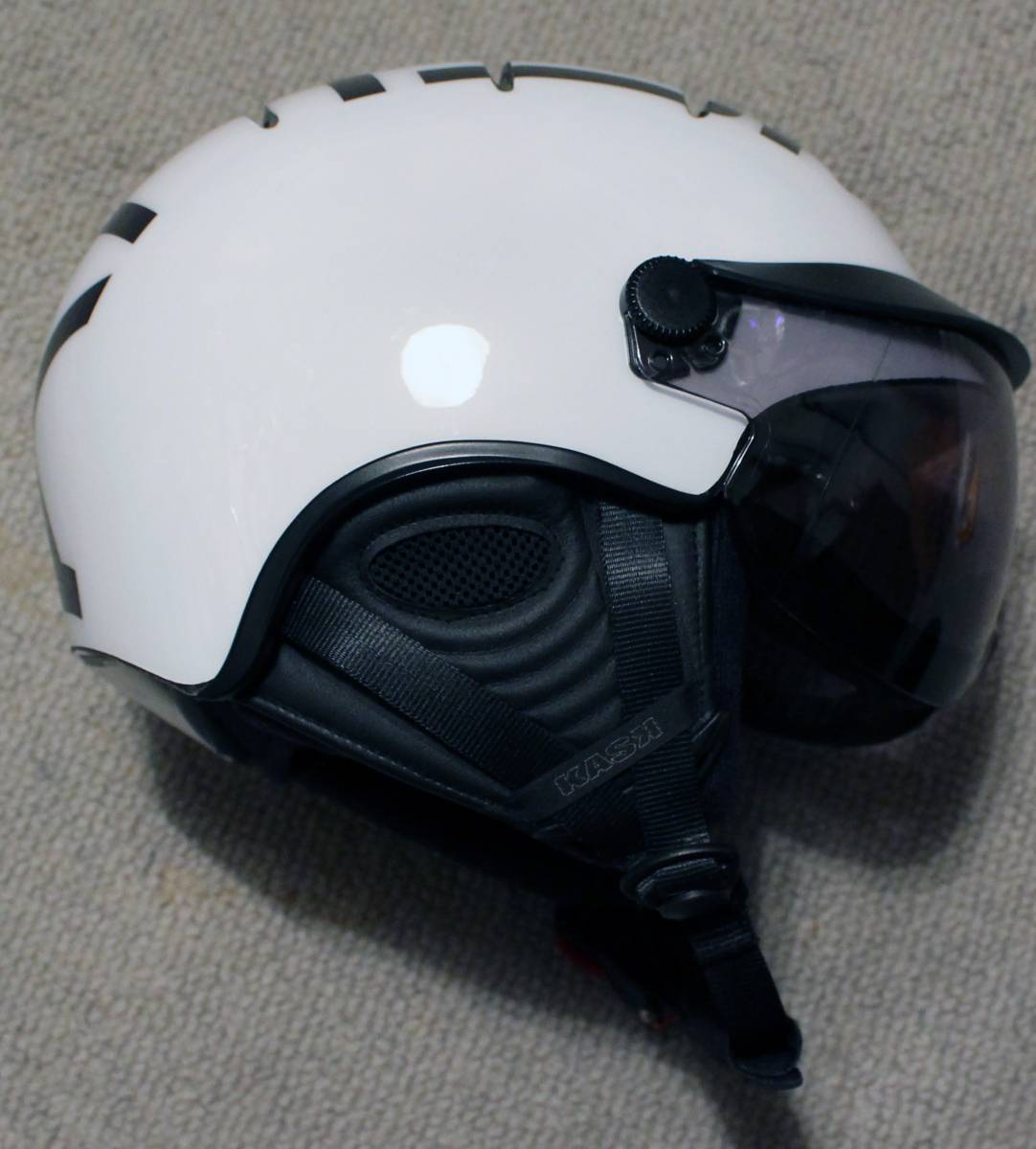 カスク KASK〔カスク スキーヘルメット〕バイザー付き XL スキー