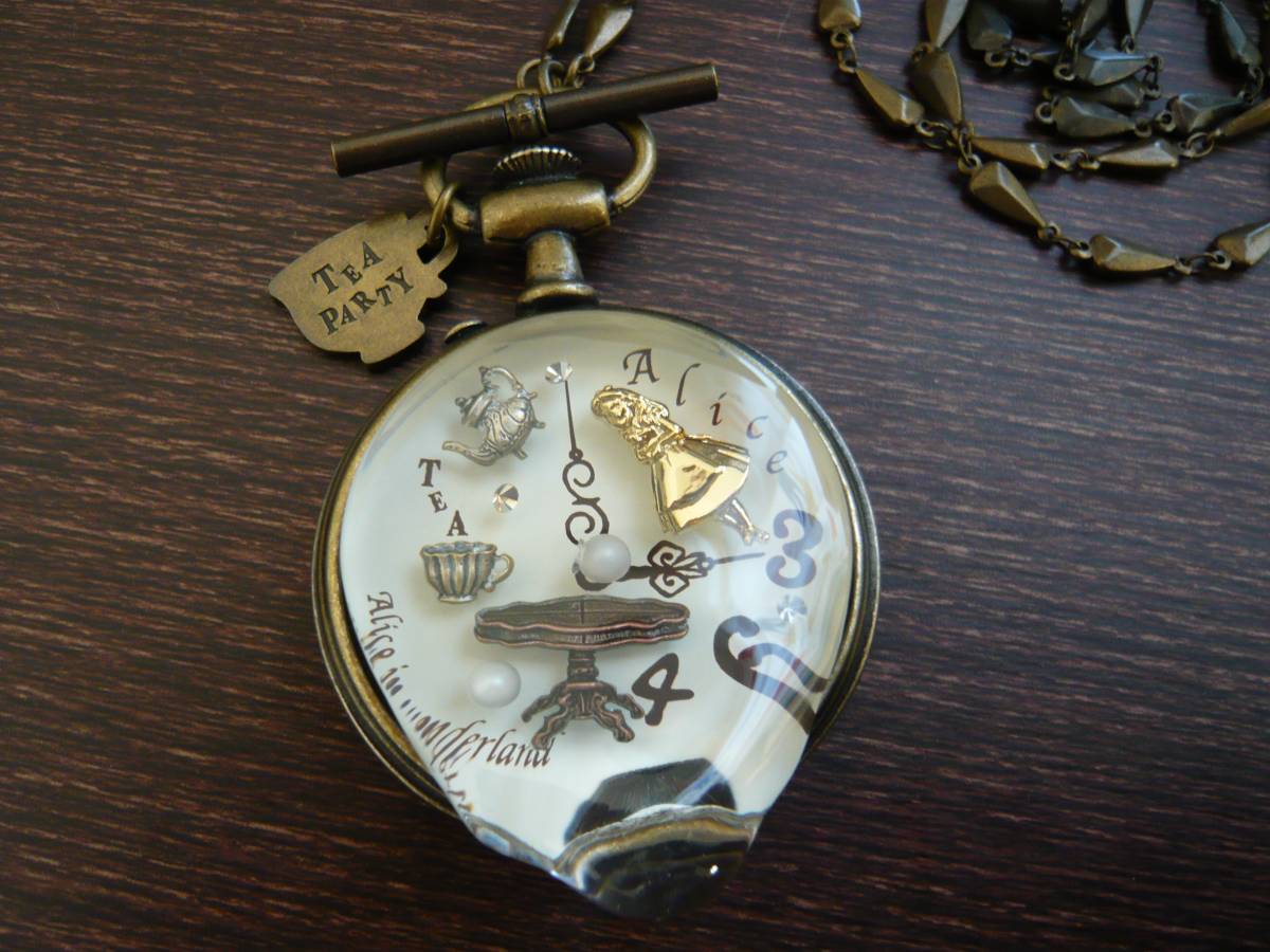 Q-pot. Disney 中古 × ⁄ アリスのメルティポケット Q-pot.×Disney 