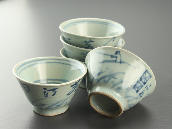 煎茶道具 煎茶碗 5客揃え 染付 公式通販 煎茶碗」の落札相場・落札価格