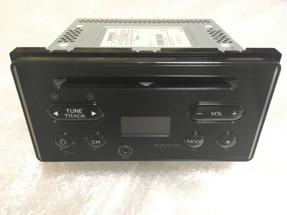 新車外し♪ ダイハツ 純正 CC-W67D 08600-K9032 PD-2976 CD チューナー