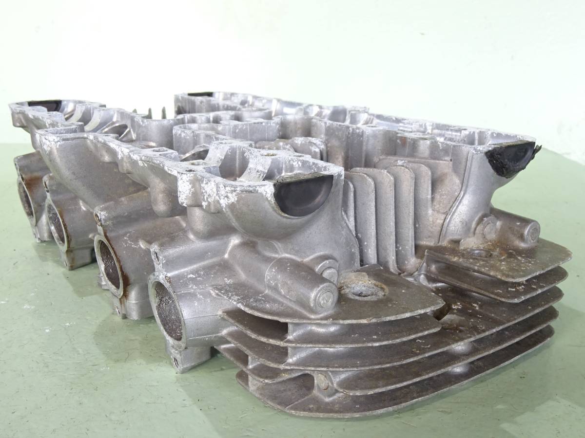 カワサキ Z1B シリンダーヘッド カムシャフト カムホルダー (検 Z1 Z1A Z2 Z750RS KZ900 Z900 KZ1000A Z1000A )