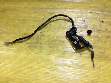 CBX400F 純正 ブレーキ センサー ステー 中古品 ユニクロ 黒 ボルト付 NC07 CBX550F インテグラ