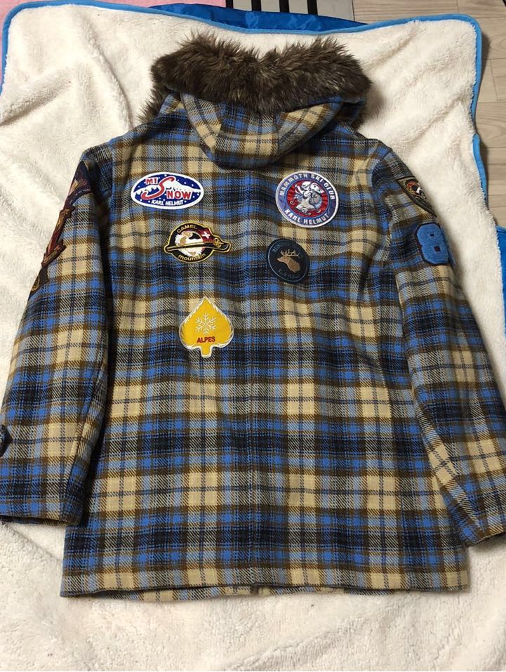 カールヘルム ワッペン.ファー付きコート ジャンバー ピンクハウス