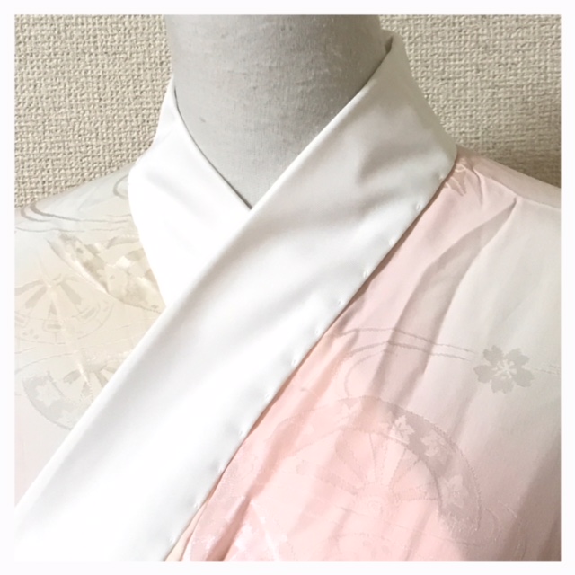 美品 振袖用 長襦袢 上質 正絹 クリーム 暈し 中古品 ご紹介しますは