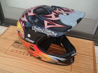 赤字超特価，大得価 ヘルメット /トロイリー Troy Lee Designs d2 Hot Wheels(XLサイズ以上)｜売買されたオークション情報、yahooの商品情報をアーカイブ公開 - オークファン 大人用