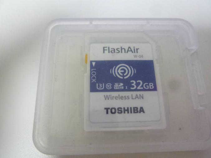 未使用 TOSHIBA W-04 FlashAir SDXCカード Wi-Fi 日本製 32GB