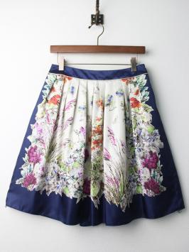 お得，人気セール Lois CRAYON ロイスクレヨン パネルフラワー プリント スカート M ボトムス ネイビー 花柄 2400010653391(ロイスクレヨン)｜売買されたオークション情報、yahooの商品情報をアーカイブ公開 - オーク ロイスクレヨン