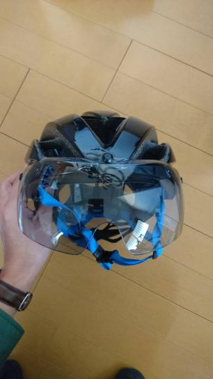  OGK AERO-R1 エアロ R1 2017年モデル サイズS/M 55 58cm(Mサイズ)｜売買されたオークション情報、yahooの商品情報をアーカイブ公開 - オークファン 大人用