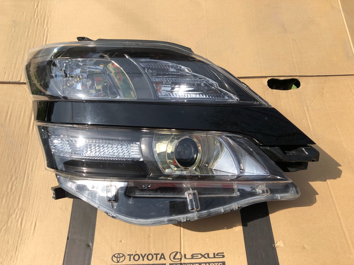 ヴェルファイア ゴールデンアイズ 20 中古 右ヘッドライト HID 欠損 