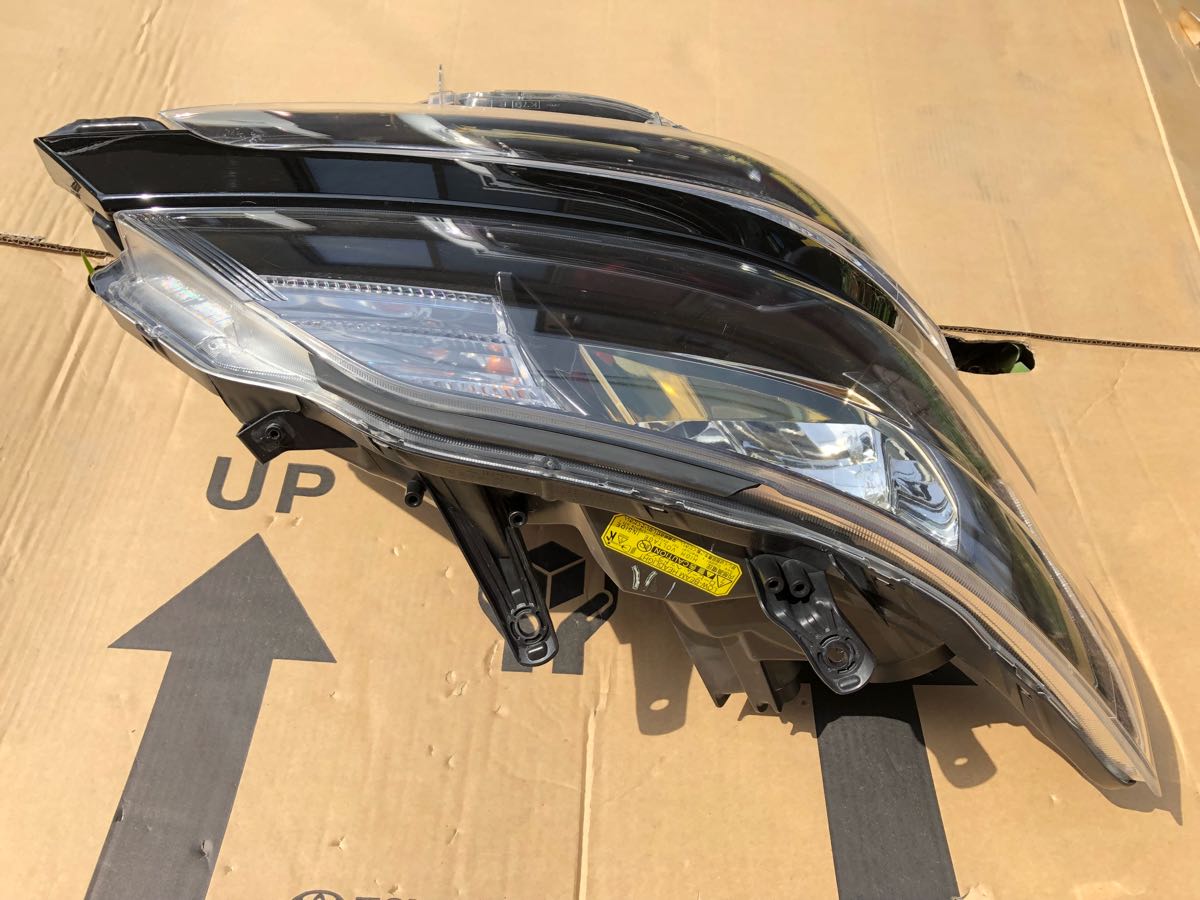 ヴェルファイア ゴールデンアイズ 20 中古 右ヘッドライト HID 欠損 