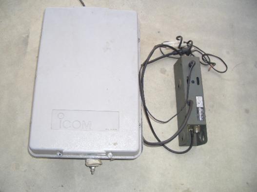 ICOM AH-2 アンテナチューナー ジャンク品 ICOM AH-730 オートアンテナ