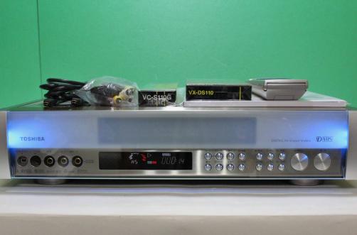 ★TOSHIBA D-VHSデジタルハイビジョンレコーダー A-HD2000S 動作・画質良好 付属品有★
