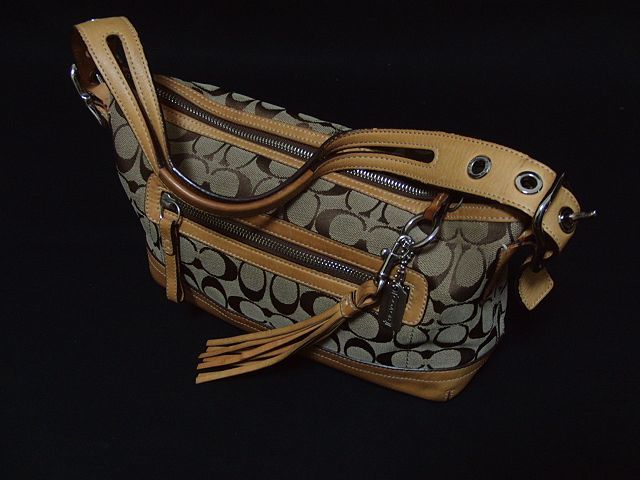 即決美品!絶対推奨COACH/コーチ【本革使用】肩掛けバッグ手提げバッグ☆シグネチャーモデル