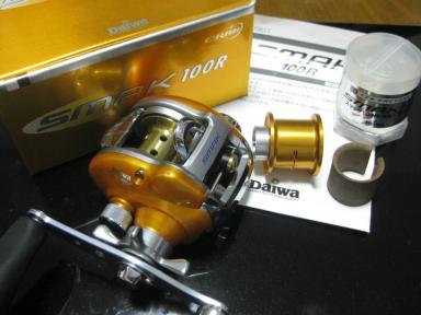 ダイワ スマック 100R 中古品 ダイワ☆スマック100R（右ハンドル）中古美品 売り切り！浅溝スプール