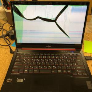 LIFEBOOK - FUJITSU 液晶割れ U937⁄P ジャンク 通電OK Windows10 SSD