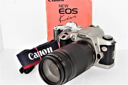 美品・超望遠】Canon キャノン EOS KISS EF 75-300mm 1:4-5.6 Ⅱ レンズ