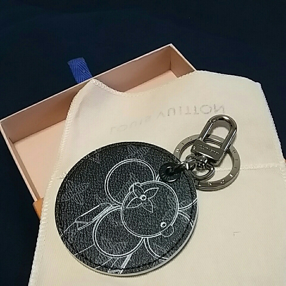 本物保証，新作 ルイヴィトン ヴィヴィエンヌ ポップアップ限定 チャーム(服飾小物)｜売買されたオークション情報、yahooの商品情報をアーカイブ公開 - オークファン 服飾小物