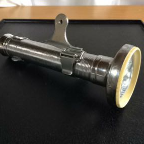 新品　National ナショナルネオフラッシュ FF-292S 自転車用ライト A22レトロ ナショナルネオフラッシュ FF-292S 自転車用懐中電灯 探検
