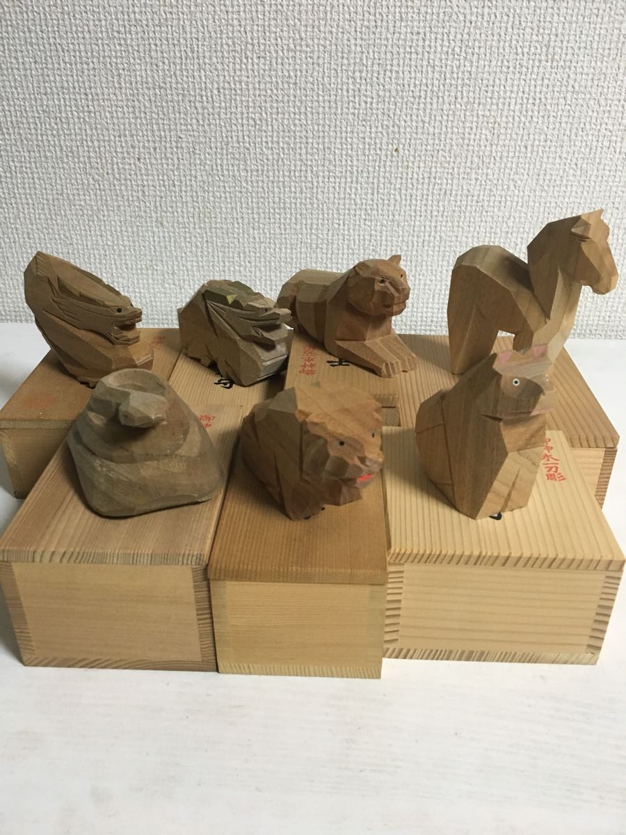 武蔵一ノ宮　大宮氷川神社　御神木一刀彫　干支御守/午/馬 御神木一刀彫 干支御守 武蔵一宮氷川神社 干支 木彫り 御守り 馬 戌 虎