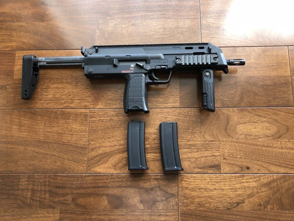 【新作，セール】 マルイ MP7A1 電動ガン 初速85 カスタム済み リポ化内蔵可能 予備マガジン付き MP7 コンパクト(電動ガン)｜売買されたオークション情報、yahooの商品情報をアーカイブ公開 - オークファン 電動ガン
