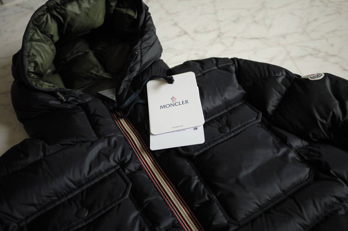 人気定番，新作登場 品 正規品 MONCLER モンクレール MORANE ダウンジャケット 53329 紺 2 定価 178 200円 ① 南29(2)｜売買されたオークション情報、yahooの商品情報をアーカイブ公開 - オークファン 男性用