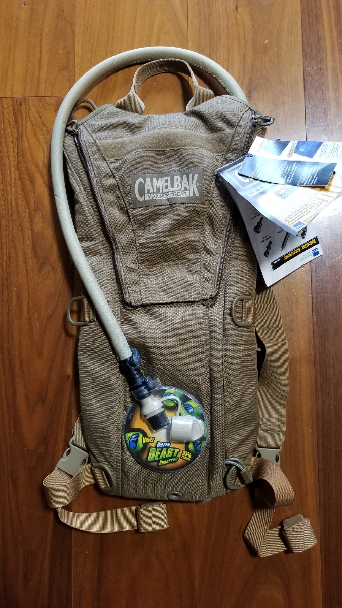 SALE，人気 キャメルバック camelbak オリジナル ハイドレーション 3L/100oz(その他)｜売買されたオークション情報、yahooの商品情報をアーカイブ公開 - オークファン その他