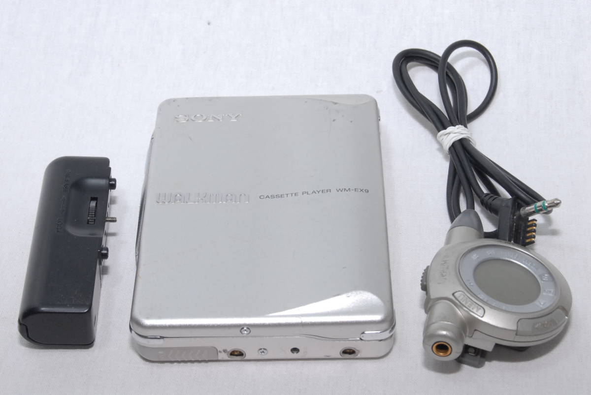 外箱付き SONY WALKMANWM-EX909カセットプレーヤー動作未確認 外箱付き