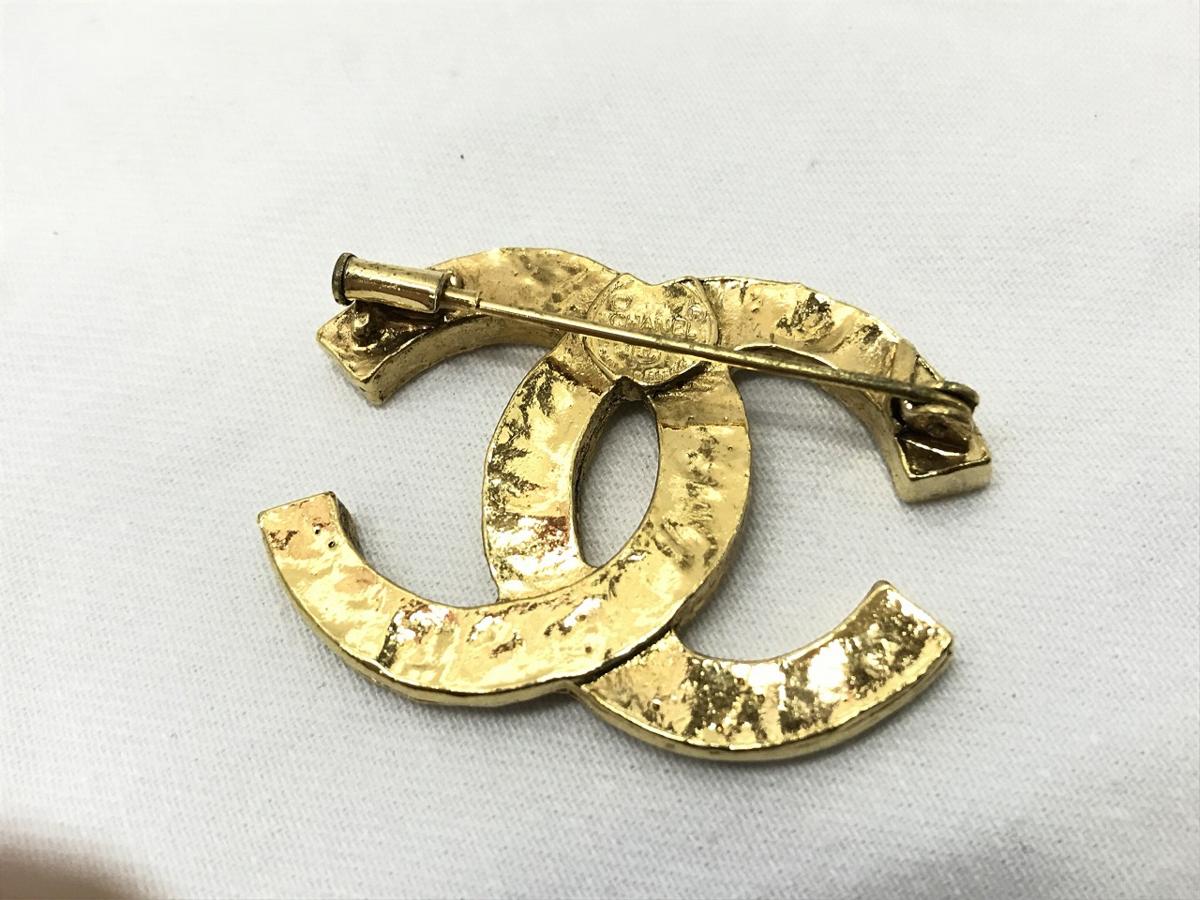 CHANEL □綺麗【CHANEL シャネル ゴールドカラー ラインストーン ココ
