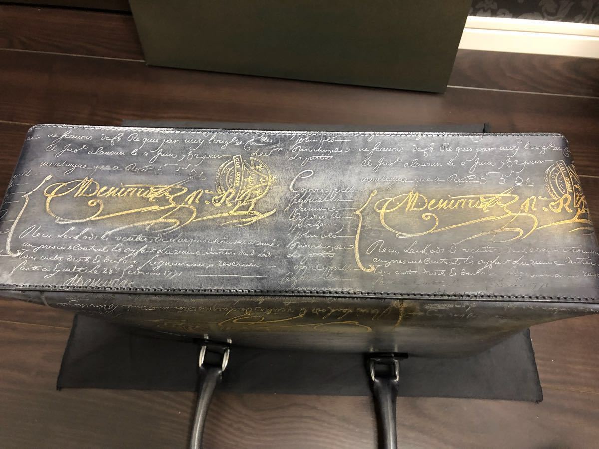 Berluti ベルルッティベルルッティ アルミニウム グレー トート トゥ 