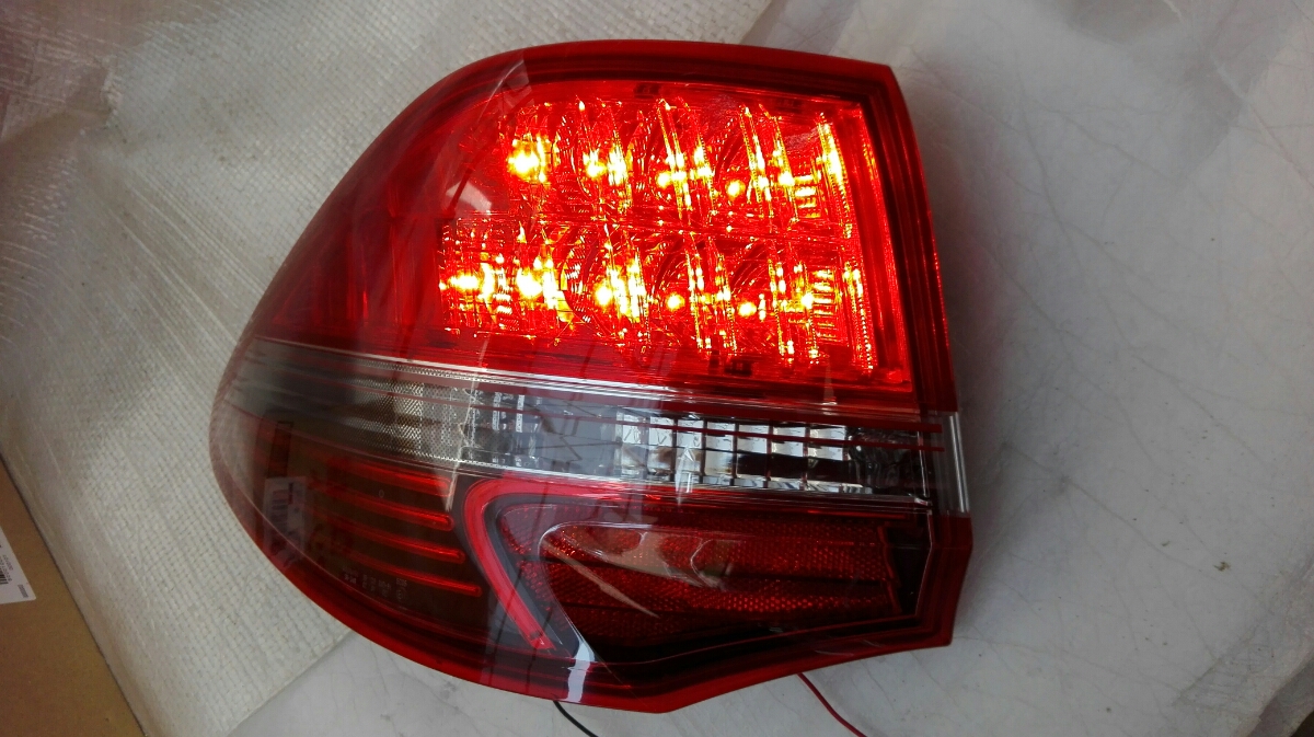 トヨタ クラウン (GRS200系) 純正テールランプICHIKOH30-346 クラウン