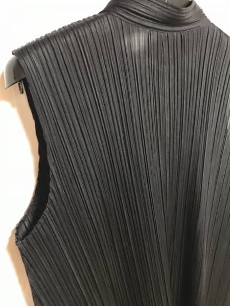 プリーツプリーズ PLEATS PLEASE トップス ベスト サイズ4 XL 黒