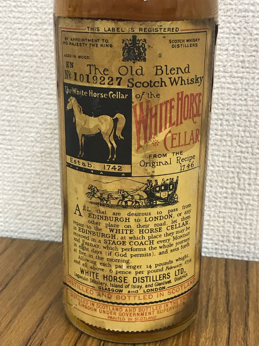 ホワイトホース ティンキャップ HORSE WHITE 760ml ウイスキー
