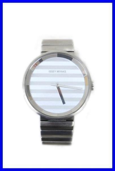 ☆JASPER　MORRISON ISSEY_MIYAKE クォーツ 箱・取説・コマ付 定価￥34，560